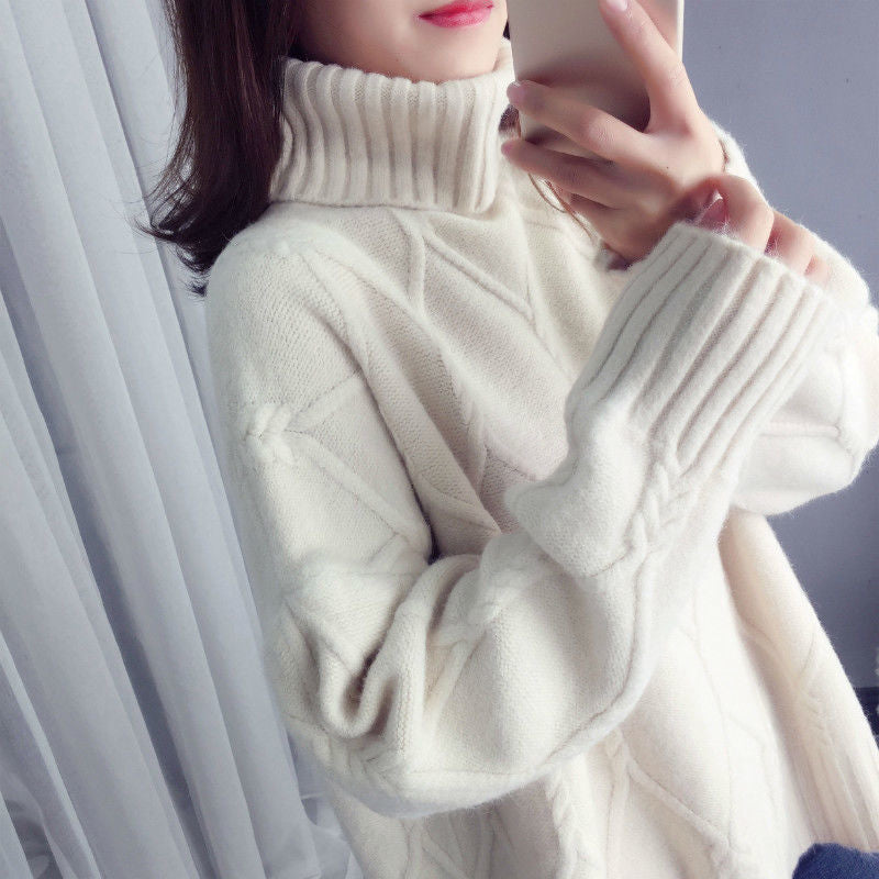 Noémie — Pull à col roulé et torsades losanges — Beige