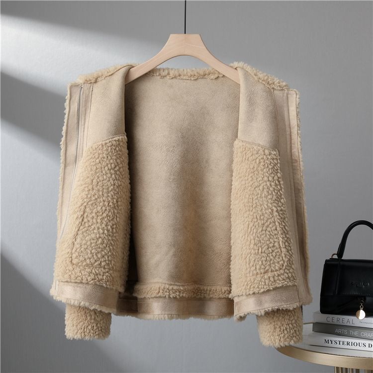 Hortense — Veste bouclée zippée à poches plaquées — vue du modèle