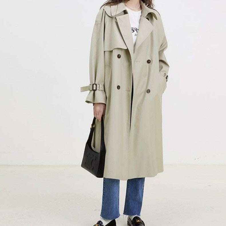 Pauline — Trench long à ceinture et pattes d’épaule — Gris