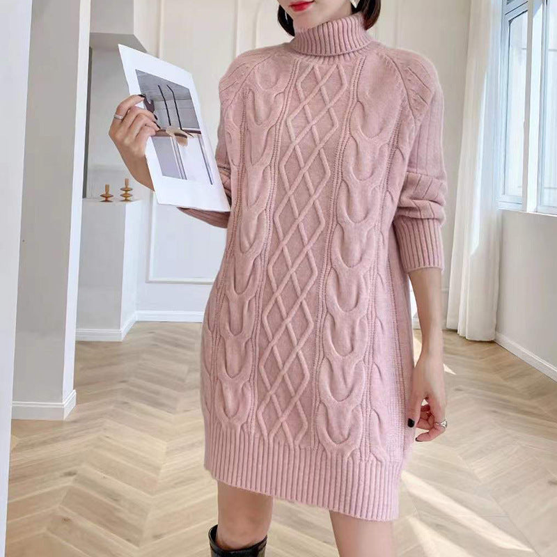 Ninon — Pull tunique à col montant et torsades — Rose