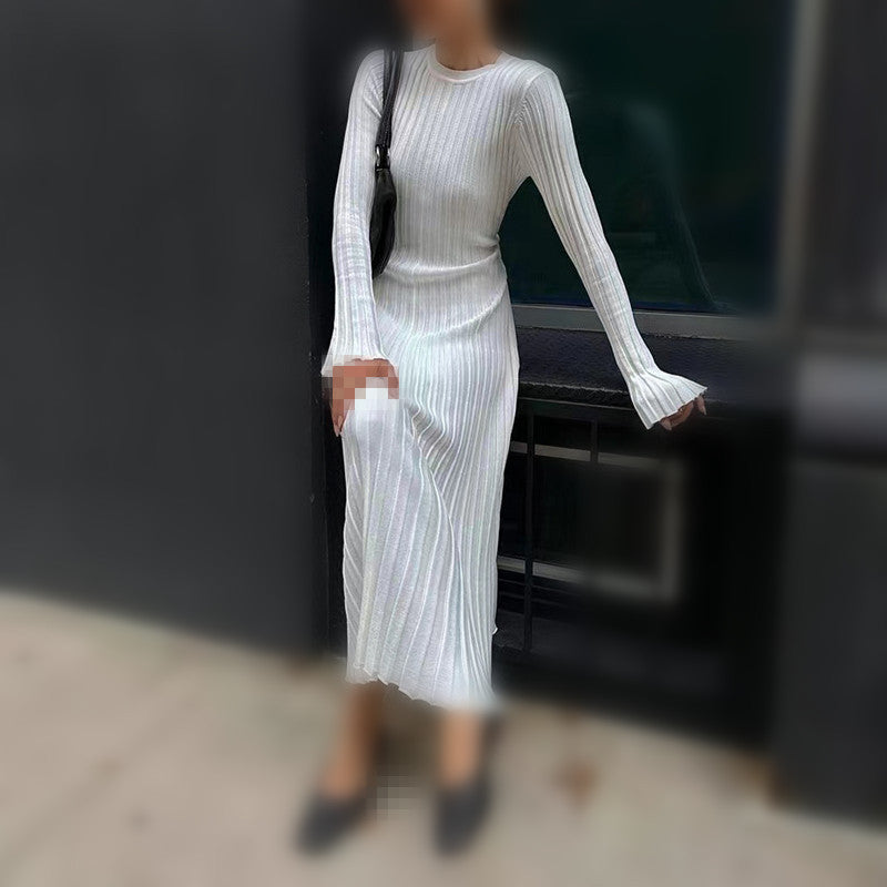 Élise — Robe longue côtelée à col rond ou en V — Blanc — col rond