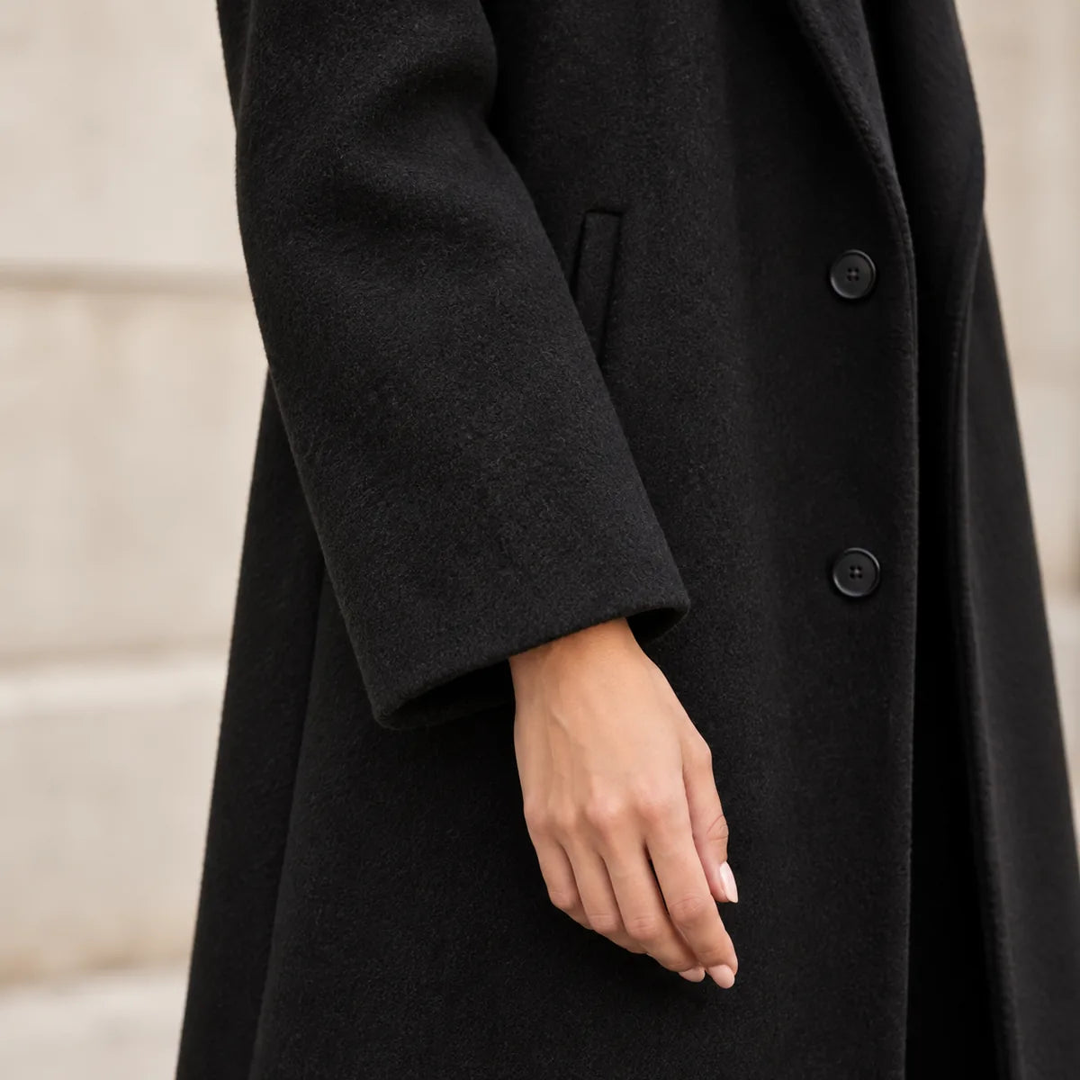 Agathe — Manteau long à coupe ample — détail et finition