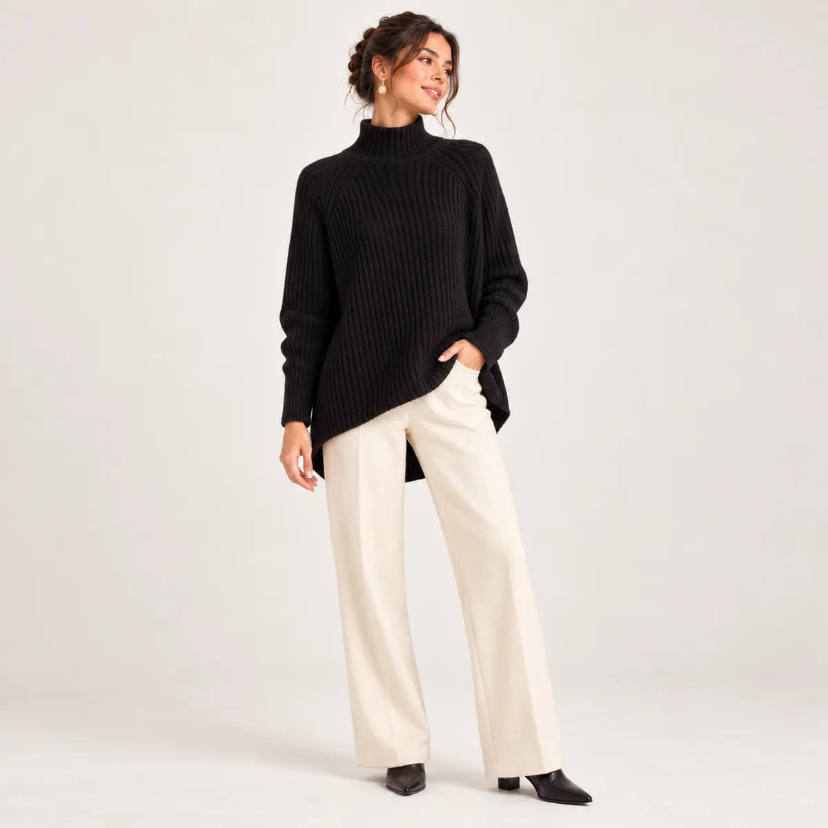 Anaïs — Pull côtelé à col cheminée — Noir