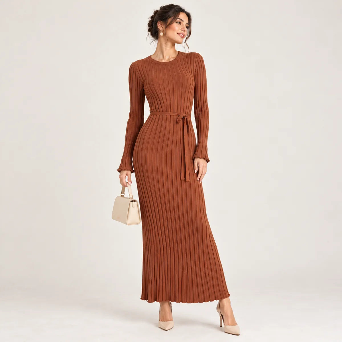 Charlotte — Robe longue côtelée à taille nouée — Brun roux