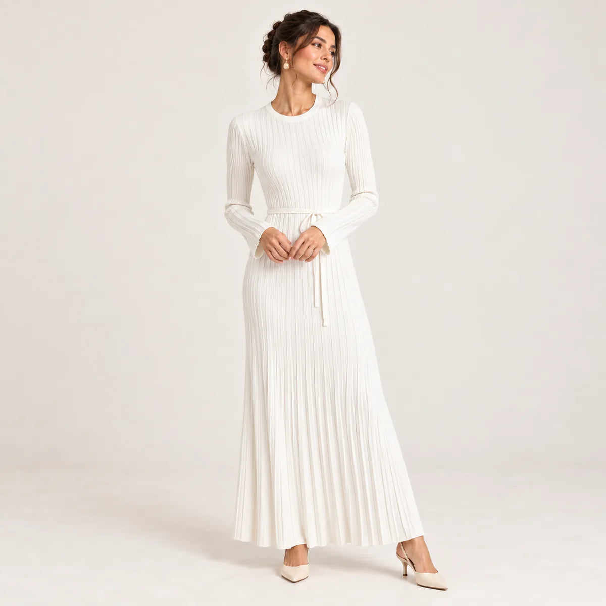 Charlotte — Robe longue côtelée à taille nouée — Blanc