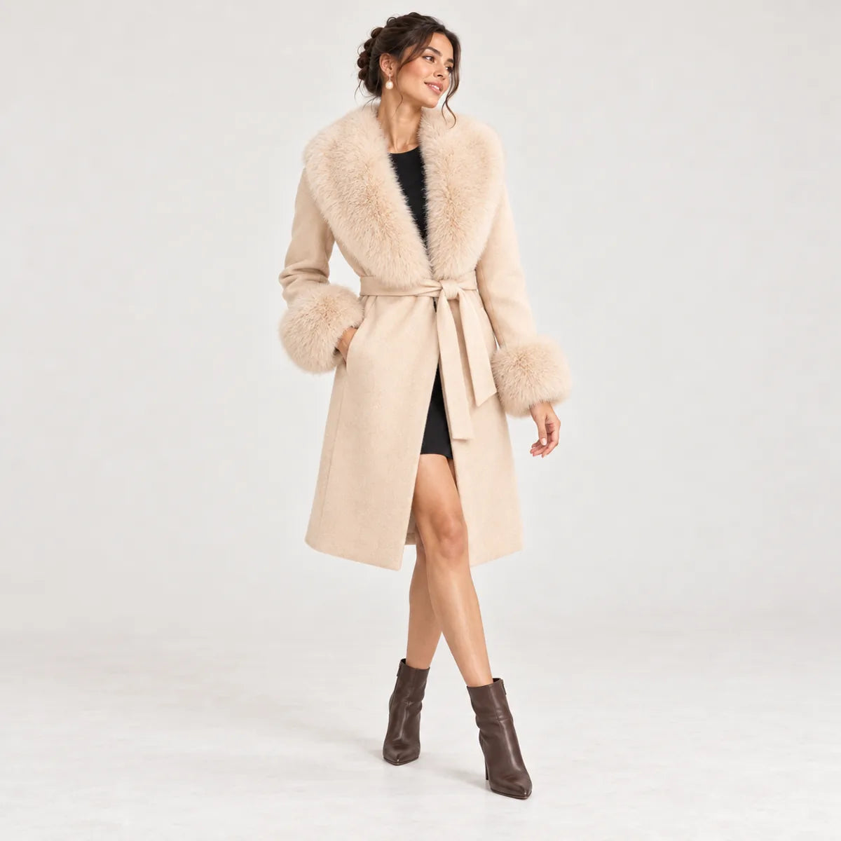 Clémence — manteau camel, vue de face