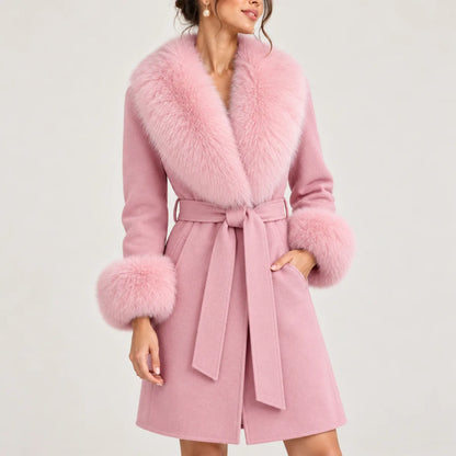 Clémence — détail de la ceinture et de la taille, rose