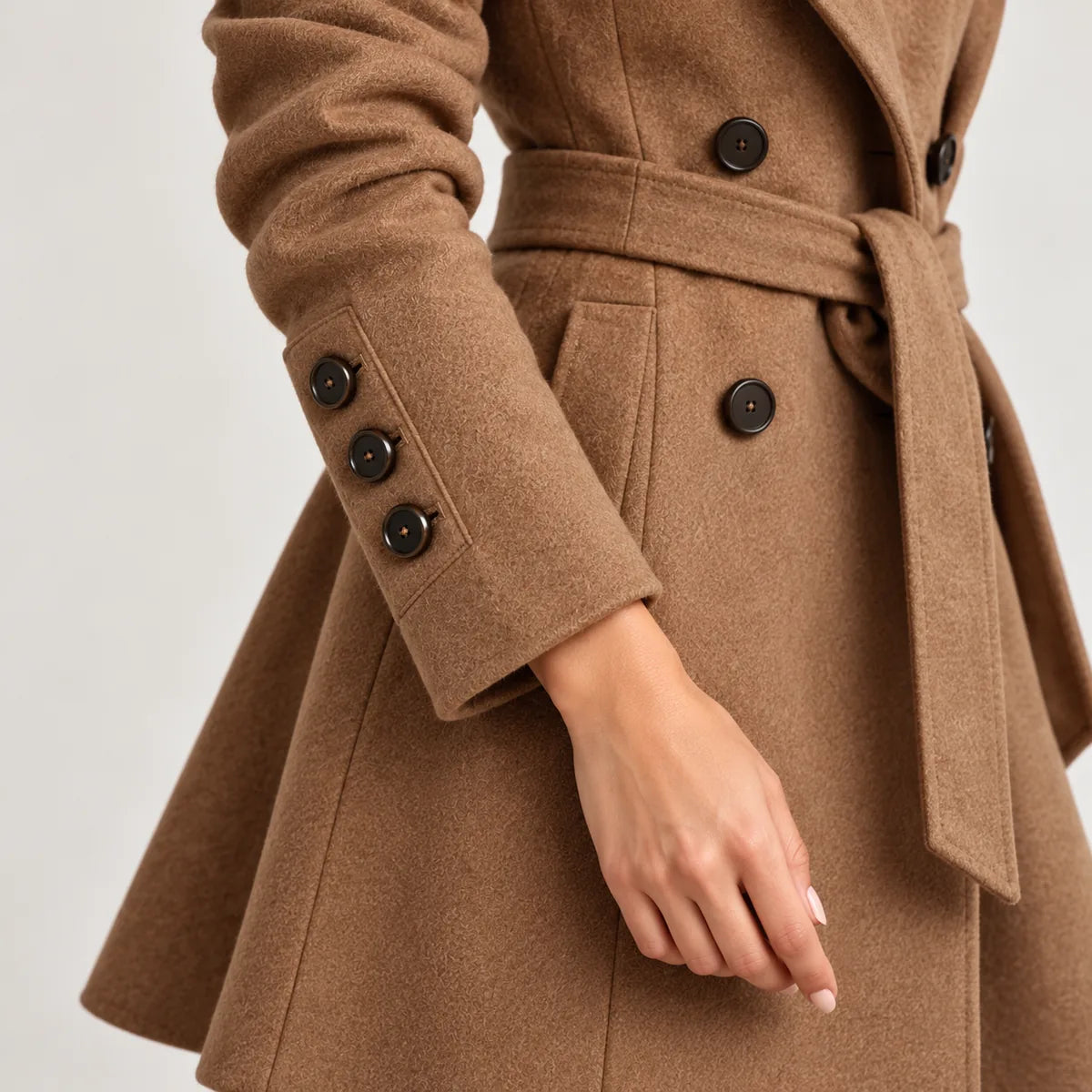 Diane — Manteau ajusté à ceinture — détail et finition