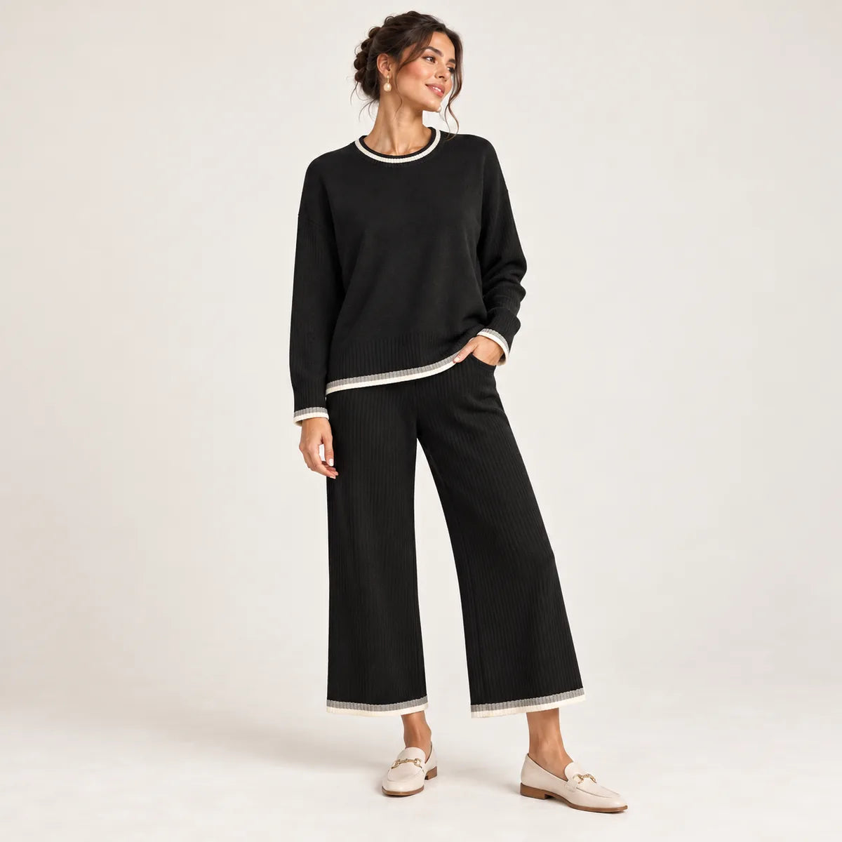 Émilie — Ensemble à pantalon ample et finitions contrastantes — Noir