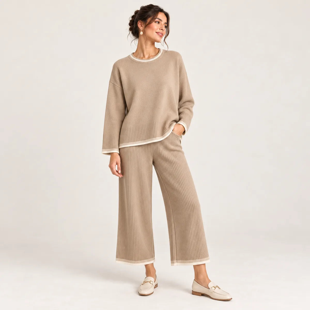 Émilie — Ensemble à pantalon ample et finitions contrastantes — Camel