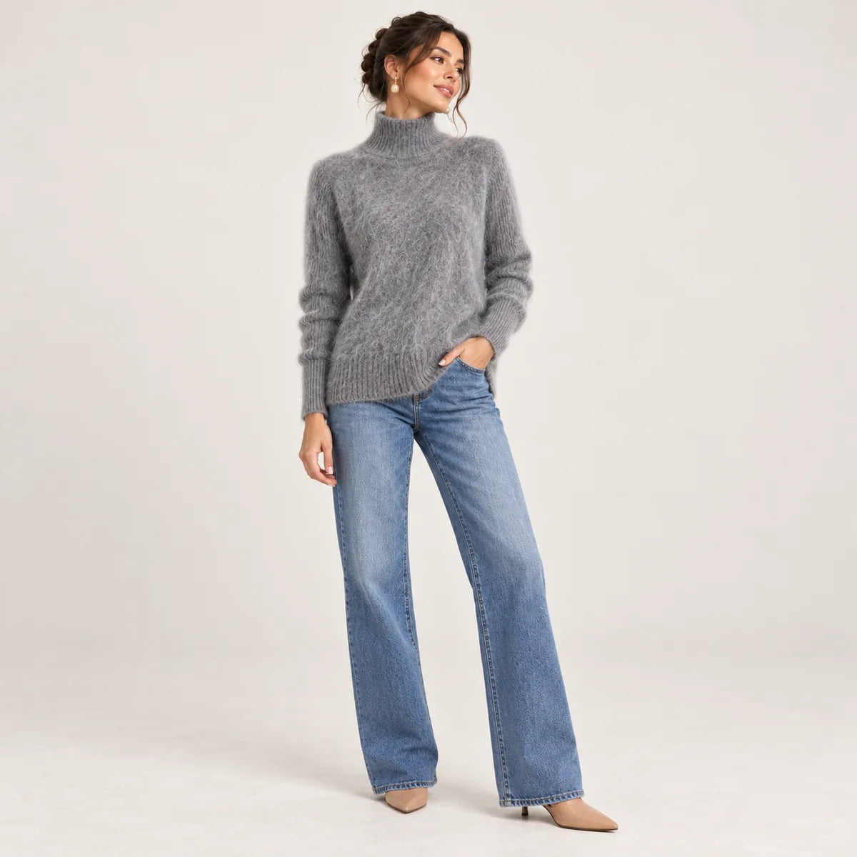 Éva — Pull duveteux à col montant — Gris