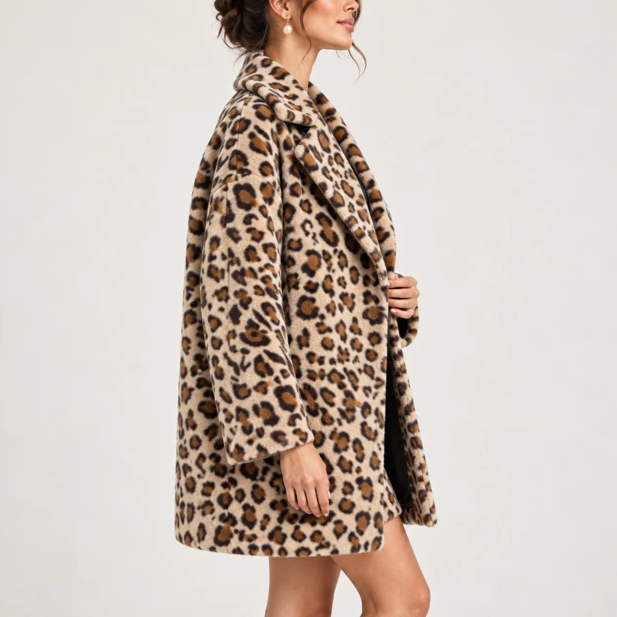 Féline — coupe du manteau vue de profil