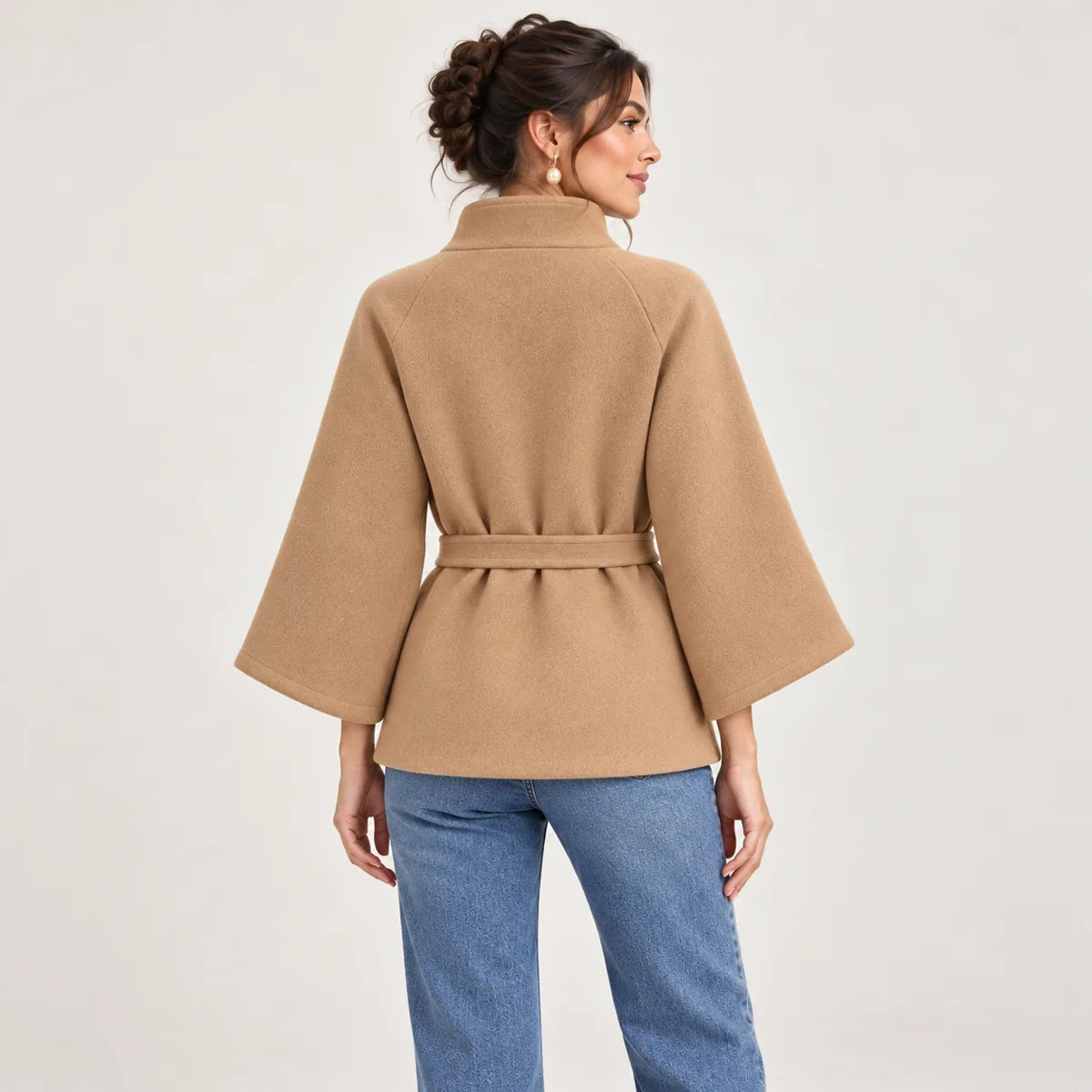 Inès — veste camel vue de dos