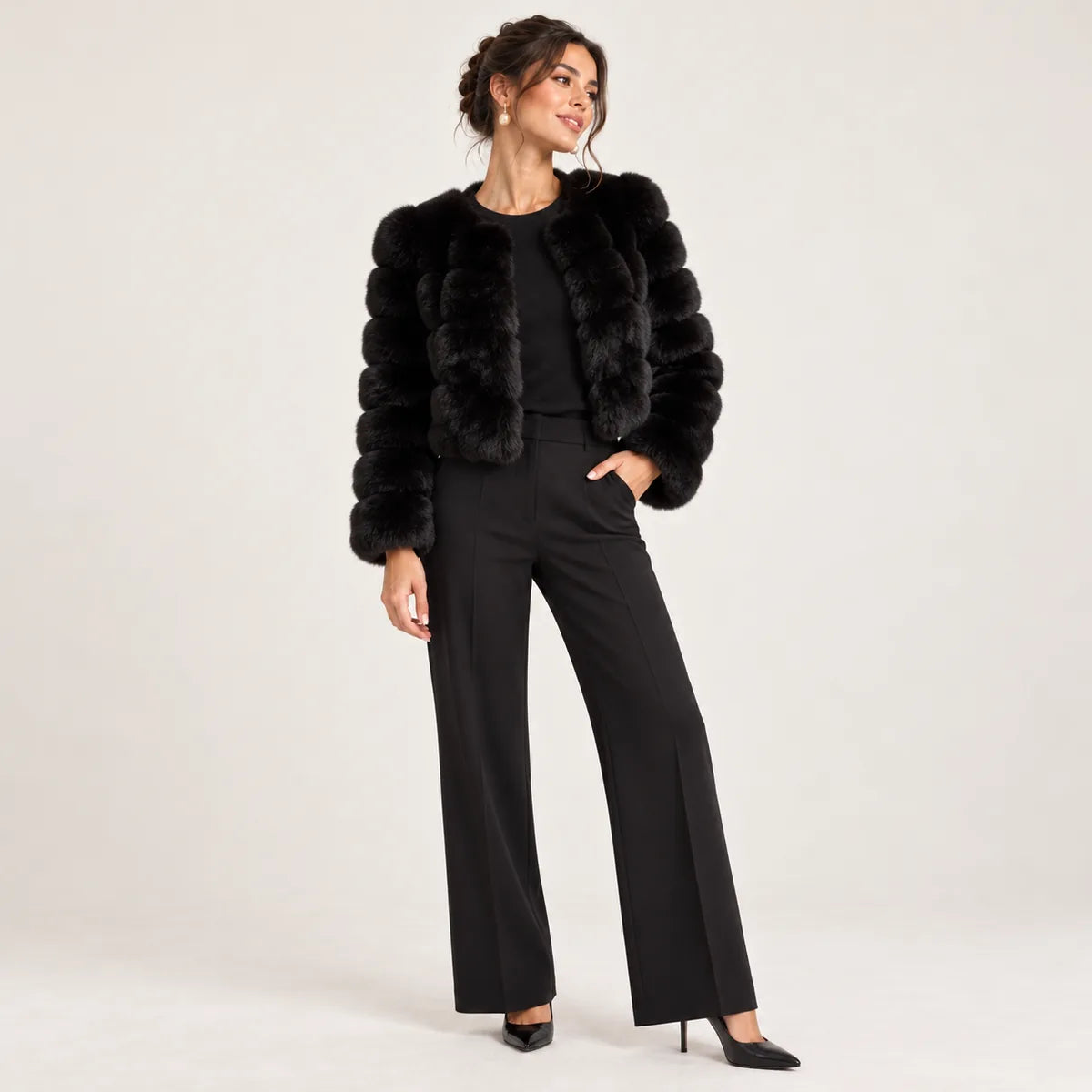 Solange — Veste courte effet fourrure à bandes — Noir